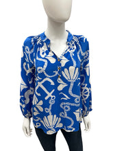 Load image into Gallery viewer, Lilly Pulitzer Size xs Blue Top