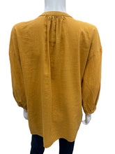 Load image into Gallery viewer, hester &amp; orchard Size Large Mustard Top