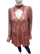 Load image into Gallery viewer, free people Size Medium Rose Top