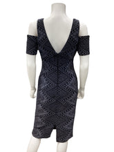 Load image into Gallery viewer, Nicole Miller Size 6 Black Print Dress