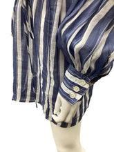 Load image into Gallery viewer, Banana Republic Size xs Blue &amp; White Blazers