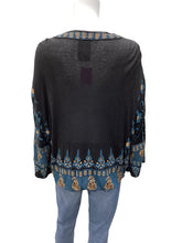 Load image into Gallery viewer, free people Size Medium Black/Colors Top