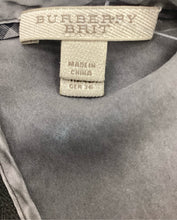 Load image into Gallery viewer, BURBERRY Size 6 Grey Dress