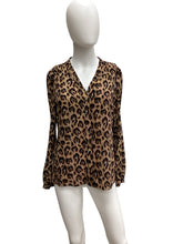 Load image into Gallery viewer, tory burch Size 4 Animal Print Top