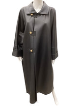 Load image into Gallery viewer, Japanalia Size Oversized Black Coat