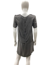 Load image into Gallery viewer, BURBERRY Size 6 Grey Dress