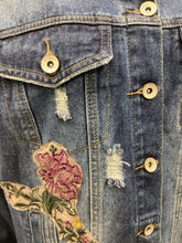 Load image into Gallery viewer, Size L/XL Denim Jacket